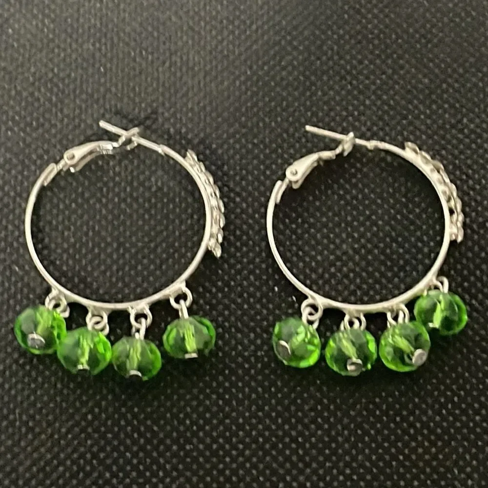 N/A small hoop